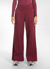 False - CHERRY RED | DEHA