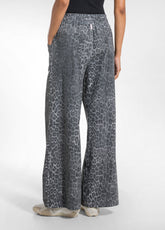 PALAZZOHOSE MIT ANIMAL-PRINT IN DENIM-OPTIK - MEHR - LEOPARD DENIM PRINT | DEHA