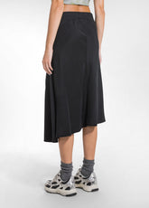 SET AUS SWEATSHIRT UND STRETCH-SATINROCK IN SCHWARZ - | DEHA