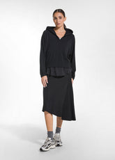 SET AUS SWEATSHIRT UND STRETCH-SATINROCK IN SCHWARZ - | DEHA
