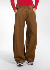 BRAUNE PALAZZOHOSE AUS BIO-BAUMWOLLE IN LEDEROPTIK - NUT BROWN | DEHA