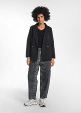 MAGLIA IN LANA A COSTE CON SCOLLO A V NERO - BLACK | DEHA