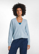 SEQUIN V-NECK SWEATER - BLUE - Sweaters | DEHA