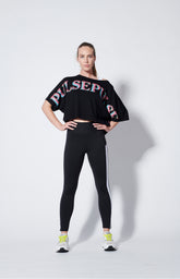 T-SHIRT CROPPED CON STAMPA NERO - Top & T-shirts - Outlet | DEHA