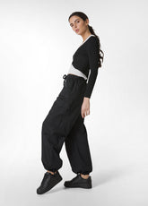 POPLIN CARGO PANTS - BLACK - Mommy Friendly Fashion | DEHA