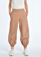 TEXTURED WEAVE PUFFED JOGGER, BROWN - Outlet | DEHA