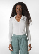CASHMERE BLEND LONG SLEEVE T-SHIRT, WHITE - Tops & T-Shirts | DEHA