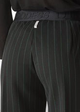 WEITE FEIN GESTREIFTE HOSE, SCHWARZ - BLACK | DEHA